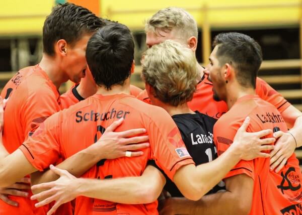 SG VCA Amstetten NÖ/hotVolleys beim Jubel SG VCA Amstetten NÖ/hotVolleys beim Jubel