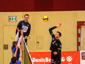 Keaton Strom, mit 15 Punkten der erfolgreichste Angreifer des VCA beim Auswärtssieg gegen TJ Sokol V (Credit: Peter Maurer)